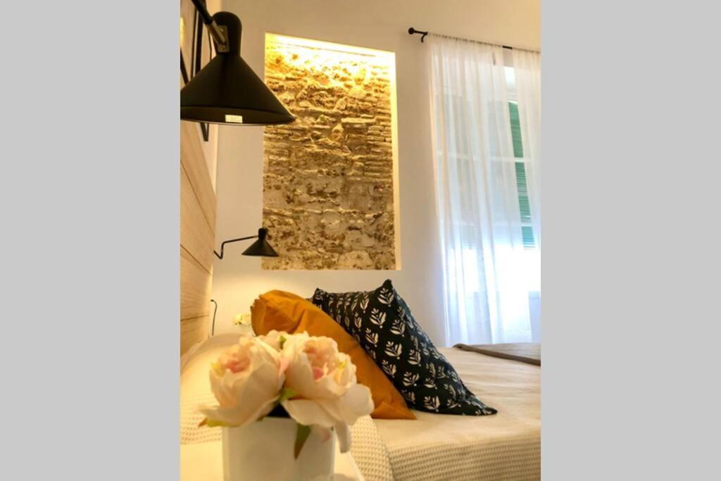 Gatu Premium Villa Libertad, Preferente Mayores De 25 Anos Y Familias 카디스 외부 사진